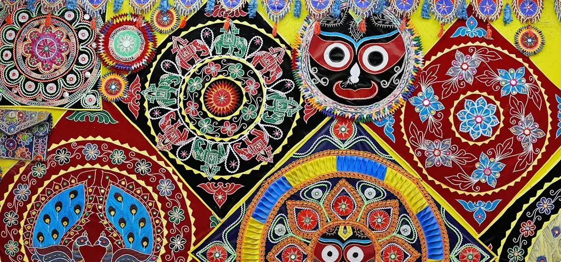 Puri to Pipili taxi for applique craft village and Chandua market visit
